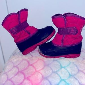 Girls pink used snow boots